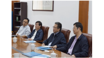 广西政协副主席、百色市委书记彭晓春会见腾博官网董事长王双飞