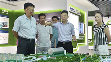 贵州大龙经济开发区党工委委员杨黎波率队莅临腾博官网考察