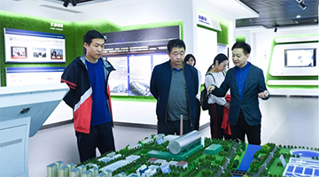 湖北省京山市委常委王双进一行莅临腾博官网考察