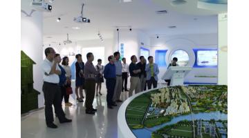 云南省跨越生长专题培训班学员到广西腾博官网调研