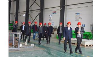 湖北洪湖市副市长陈祥一行莅临腾博官网考察