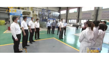 自治区党委书记、自治区人大常委会主任刘宁莅临腾博官网慰问青年攻关团队